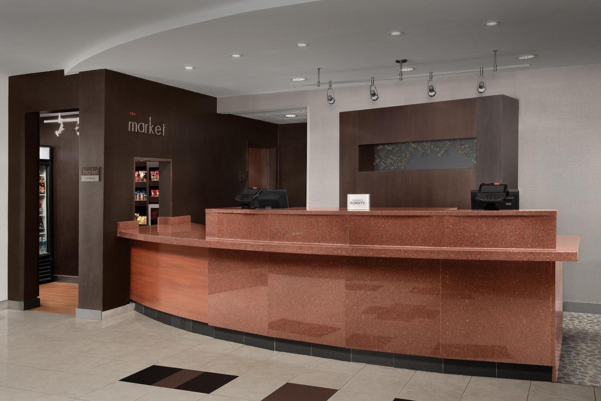 Courtyard By Marriott Panama City Exterior photo