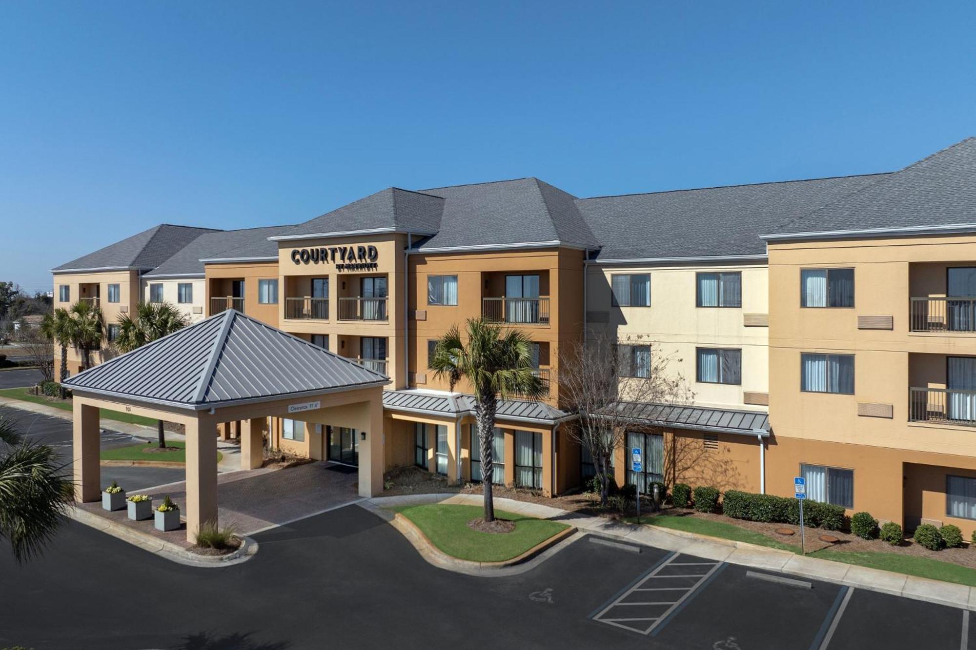 Courtyard By Marriott Panama City Exterior photo